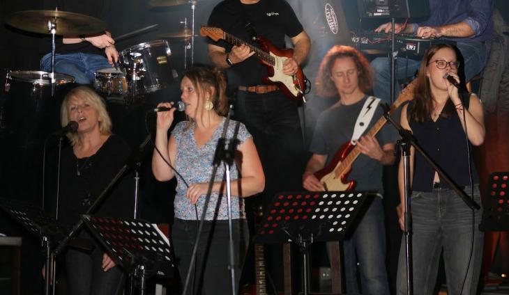 Muziekband Velvet Colors