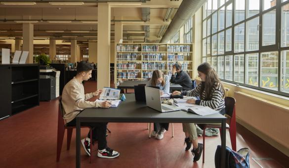 Studieplekken in de Bib Leuven kan je online reserveren 