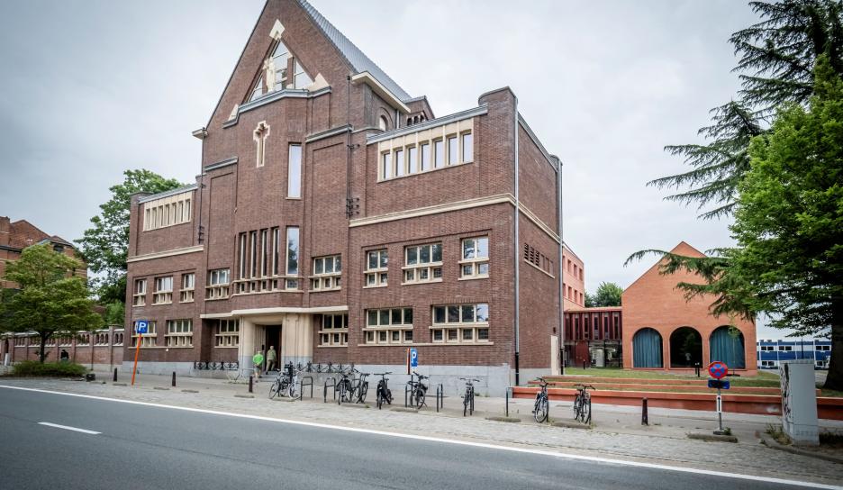 Paul Van Ostaijengebouw Paul Van Ostaijengebouw