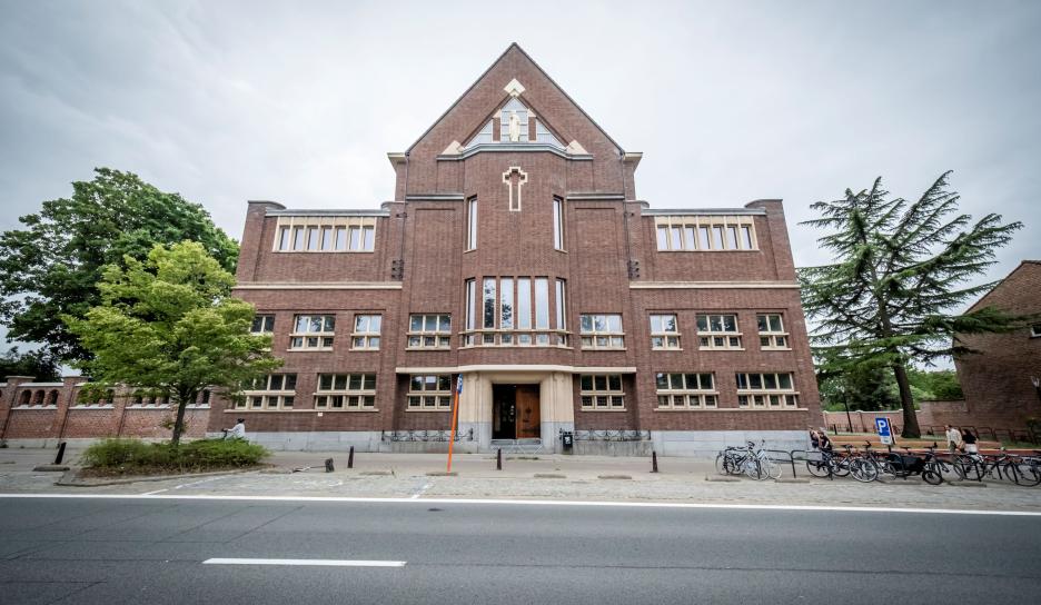 Paul Van Ostaijengebouw Paul Van Ostaijengebouw